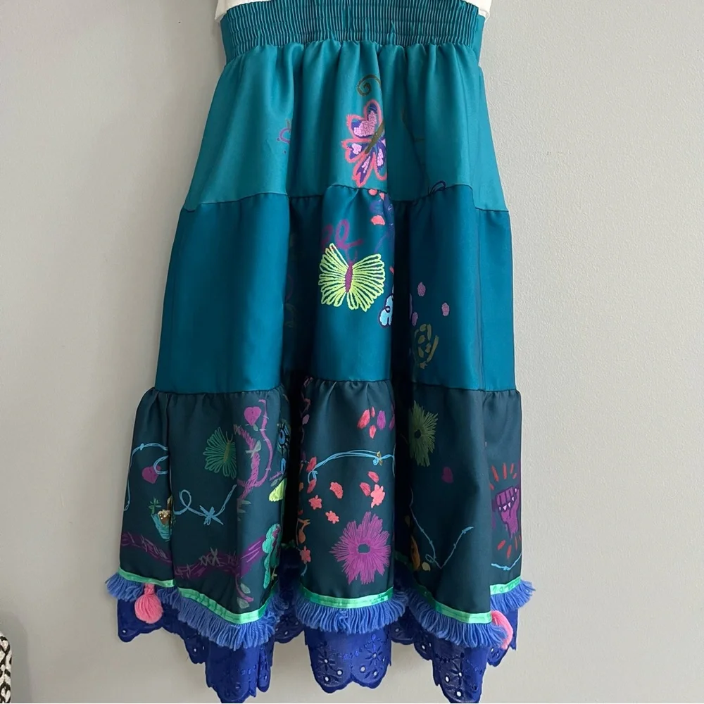 Disney Store Encanto Mirabel Deluxe Costume Dress Size 7/8 Youth Play Halloween